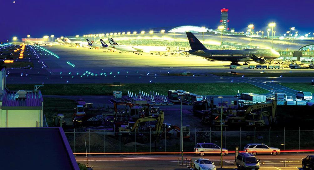 Flight terminal. Аэропорт Шанхай Хунцяо. Международный аэропорт Пудун. Аэропорт Pudong Шанхай. Аэропорт Пудонг Шанхай в Китае.